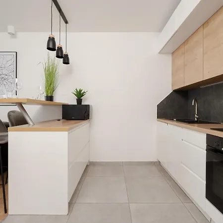 Lux With Parking, Ac & Balcony On Kepa Mieszczanska By Renters Prestige Apartment Wroclaw