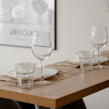 Lux With Parking, Ac & Balcony On Kepa Mieszczanska By Renters Prestige Apartment