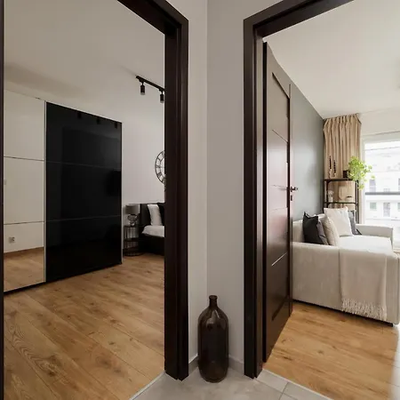 Lux With Parking, Ac & Balcony On Kepa Mieszczanska By Renters Prestige Wrocław