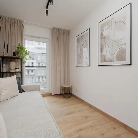 Apartment Lux With Parking, Ac & Balcony On Kepa Mieszczanska By Renters Prestige